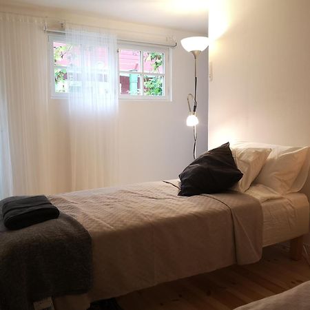 Stockholm B&B Cottage แนคคา ภายนอก รูปภาพ